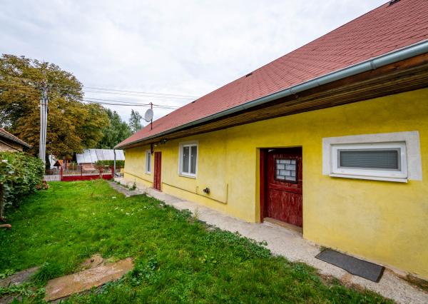 Exkluzívne na predaj zachovalá chalúpka v srdci Tokaja - ideálne víkendové sídlo.