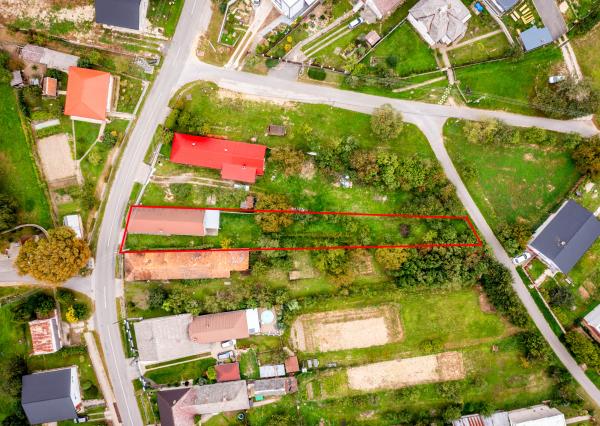 Exkluzívne na predaj zachovalá chalúpka v srdci Tokaja - ideálne víkendové sídlo.