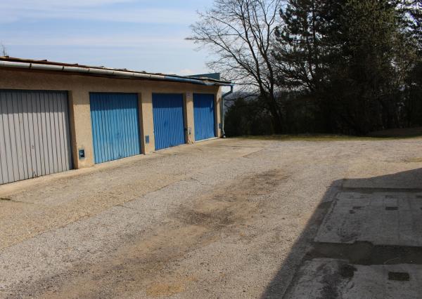 Predaj garáž 18 m2 s elektr. 220/400 V  Banská Bystrica- Tulská