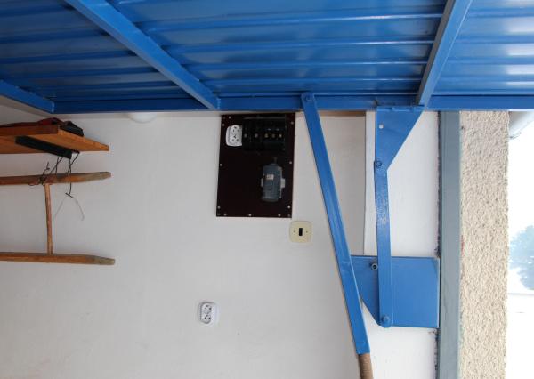 Predaj garáž 18 m2 s elektr. 220/400 V  Banská Bystrica- Tulská