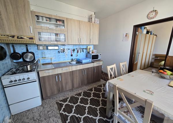 Exkluzívne na predaj veľký slnečný 3-izbový byt s balkónom v Poprade na sídlisku Nový juh, ul. Jesenná