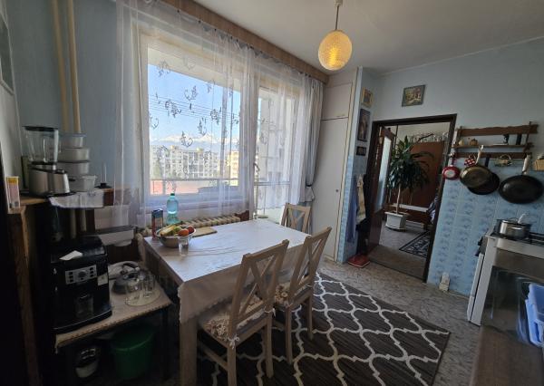 Exkluzívne na predaj veľký slnečný 3-izbový byt s balkónom v Poprade na sídlisku Nový juh, ul. Jesenná