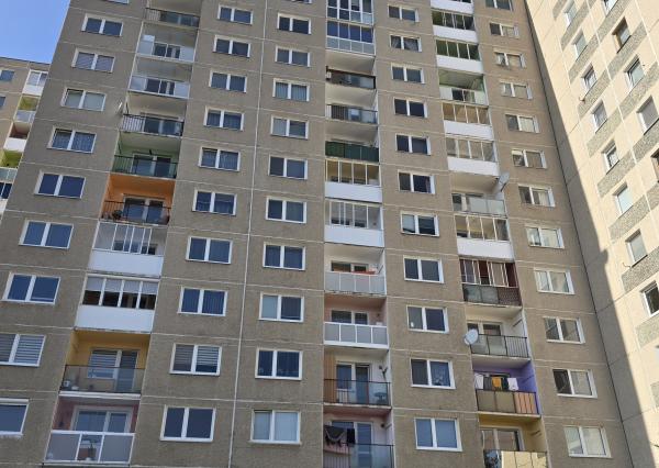 Exkluzívne na predaj veľký slnečný 3-izbový byt s balkónom v Poprade na sídlisku Nový juh, ul. Jesenná