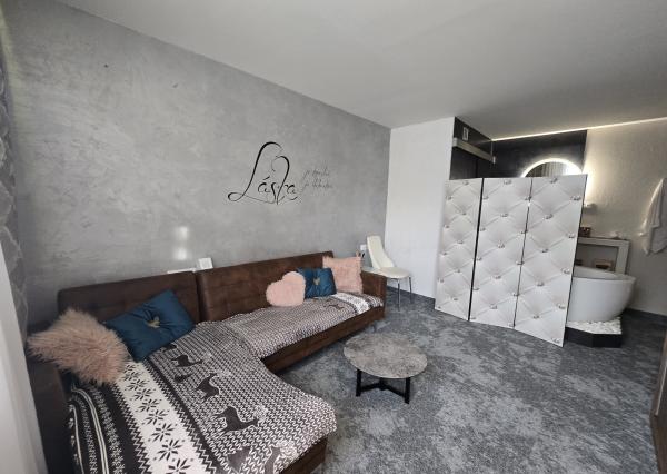 REZERVOVANÉ - Exkluzívne na predaj 4-izbový nadštandardný  byt s balkónom v Poprade na  ulici Šrobárovej