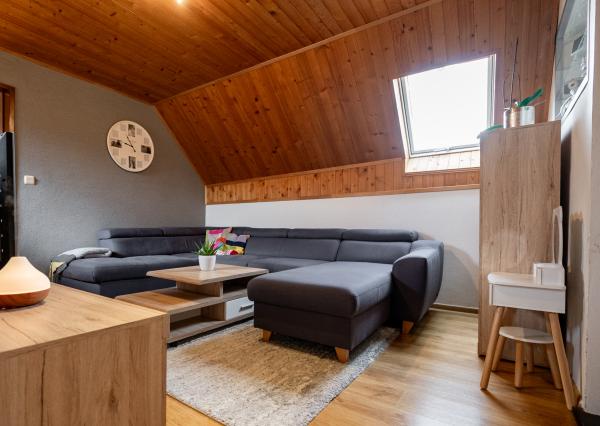 REZERVOVANÉ - Exkluzívne na predaj 3-izbový rodinný dom po kompletnej rekonštrukcii v obci Banská Belá, okres Banská Štiavnica