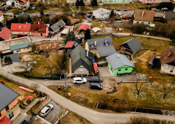 REZERVOVANÉ - Exkluzívne na predaj 3-izbový rodinný dom po kompletnej rekonštrukcii v obci Banská Belá, okres Banská Štiavnica