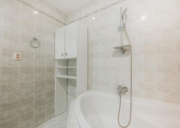 Exkluzívne ponúkame na PRENÁJOM 4 izbový byt na ulici Jána Švermu 6, v Bardejove.