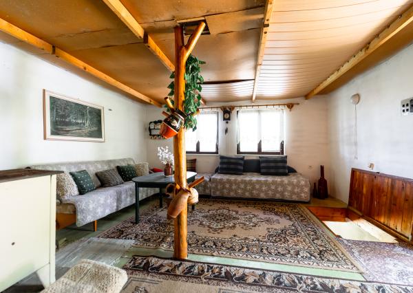 Ponúkame Vám na predaj chatu so záhradou na Bukovci