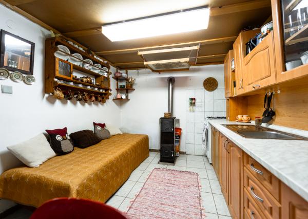 Ponúkame Vám na predaj chatu so záhradou na Bukovci