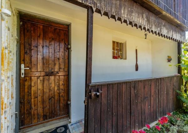 Ponúkame Vám na predaj chatu so záhradou na Bukovci