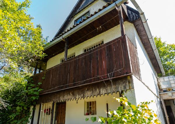 Ponúkame Vám na predaj chatu so záhradou na Bukovci