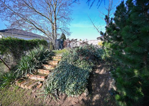 REZERVOVANÉ - PREDAJ, pozemok 350 m², Kľačany, Hlohovec