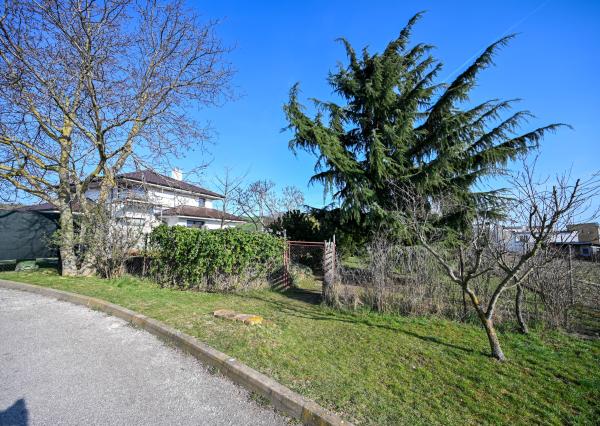REZERVOVANÉ - PREDAJ, pozemok 350 m², Kľačany, Hlohovec