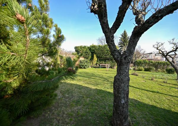 REZERVOVANÉ - PREDAJ, pozemok 350 m², Kľačany, Hlohovec