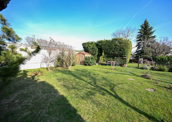 REZERVOVANÉ - PREDAJ, pozemok 350 m², Kľačany, Hlohovec