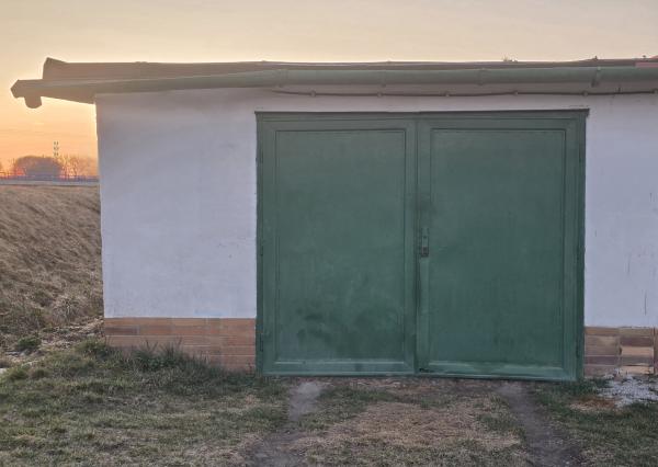 Exkluzívne na predaj garáž v Poprade, časť sídlisko Západ na  (za novou bytovkou Ursus)