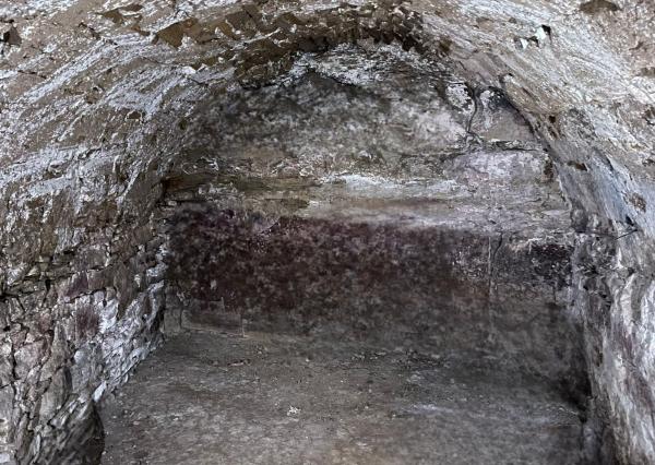 Exkluzívne na predaj  starší neobytný rodinný dom vhodný na renováciu, prípadne výstavu nového rodinného domu, obec Stráže - okres Poprad