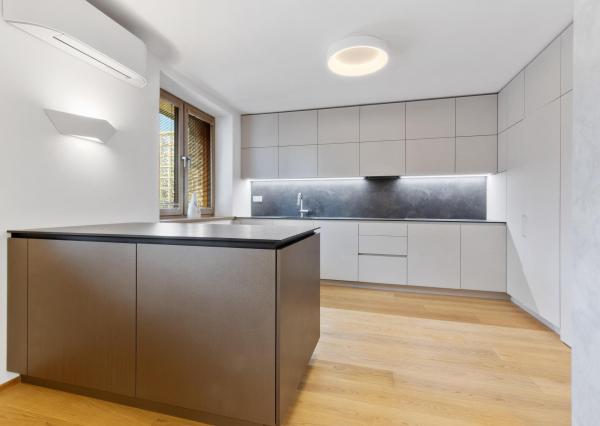 3-izb. byt s veľkou terasou a garážou pri lesoparku Železná studnička