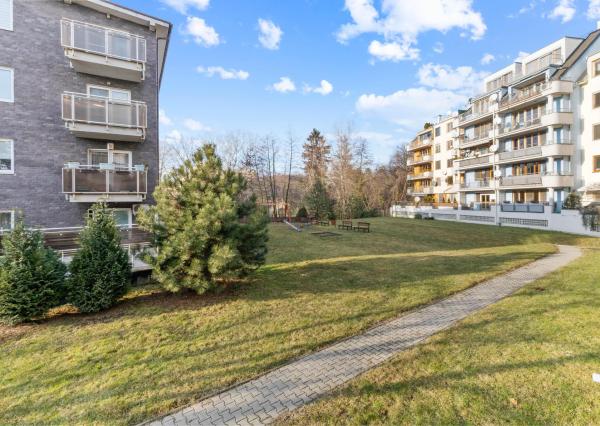 3-izb. byt s veľkou terasou a garážou pri lesoparku Železná studnička