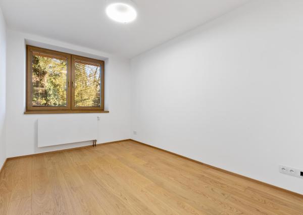 3-izb. byt s veľkou terasou a garážou pri lesoparku Železná studnička