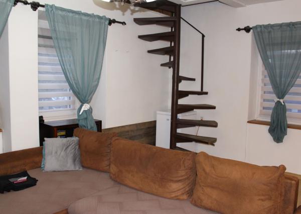 Predaj 3 izb. rod. dom, Banská Bystrica - Kostiviarska