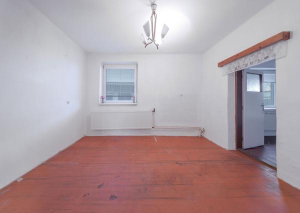 Na predaj tehlový • 4i RD v slepej ulici • Valaliky