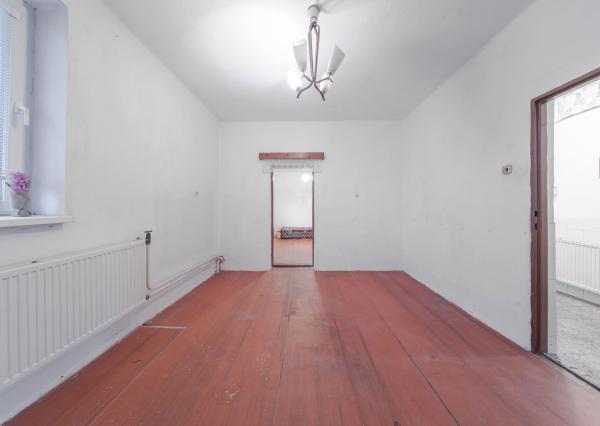 Na predaj tehlový • 4i RD v slepej ulici • Valaliky