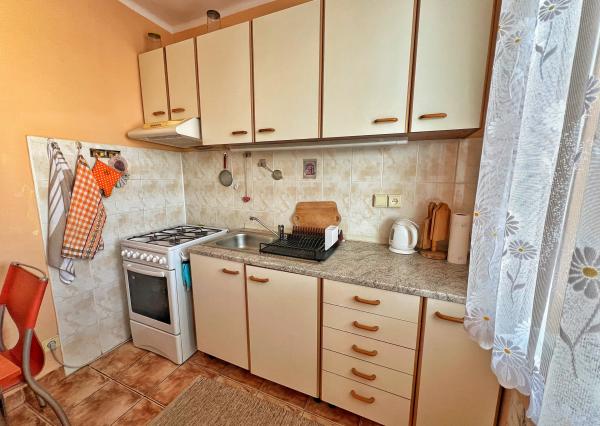 Ponúkame na prenájom 1-izbový byt na Alvinczyho ulici, Košice – Staré mesto.