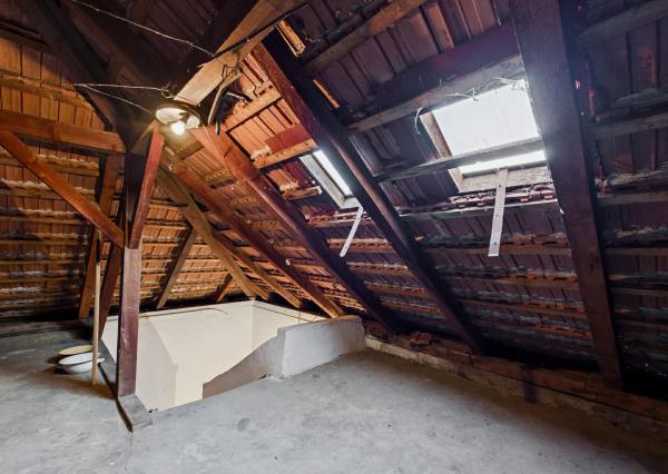 Rodinný dom s investičným potenciálom, 507 m² pozemok, Ružinov – Prievoz (Farebná ulica)