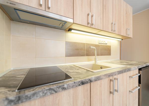 Na predaj štýlová, kompletne zrekonštruovaná garsónka – ideálna investícia aj štartovacie bývanie