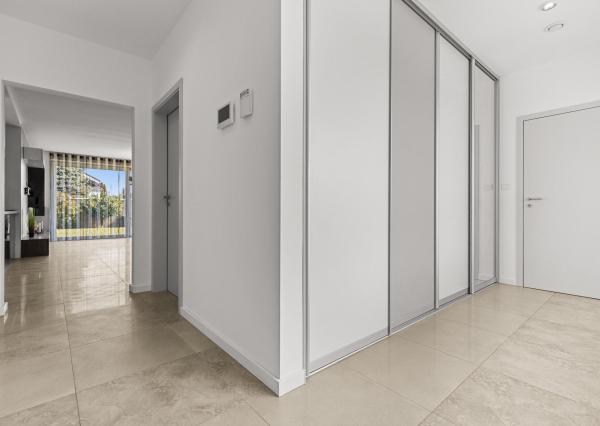 Na predaj moderný rodinný dom, ponúkajúci komfortné a nadštandardné  bývanie