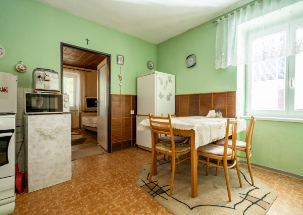 Predaj čarovnej chalupy v obci Petrova Lehota, Trenčín