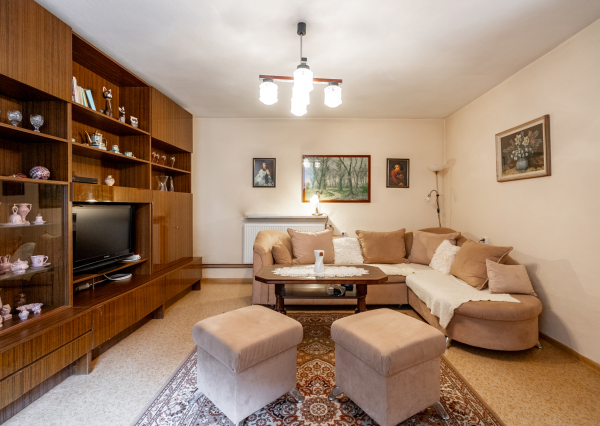 Predaj čarovnej chalupy v obci Petrova Lehota, Trenčín