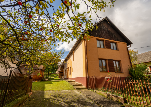 Predaj čarovnej chalupy v obci Petrova Lehota, Trenčín