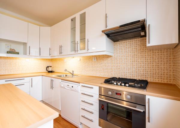 Prenájom, krásny 2-izbový byt v centre Piešťan, Kollárova ulica, 77 m2