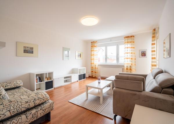 Prenájom, krásny 2-izbový byt v centre Piešťan, Kollárova ulica, 77 m2