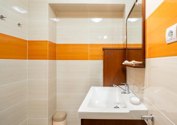 Prenájom, krásny 2-izbový byt v centre Piešťan, Kollárova ulica, 77 m2