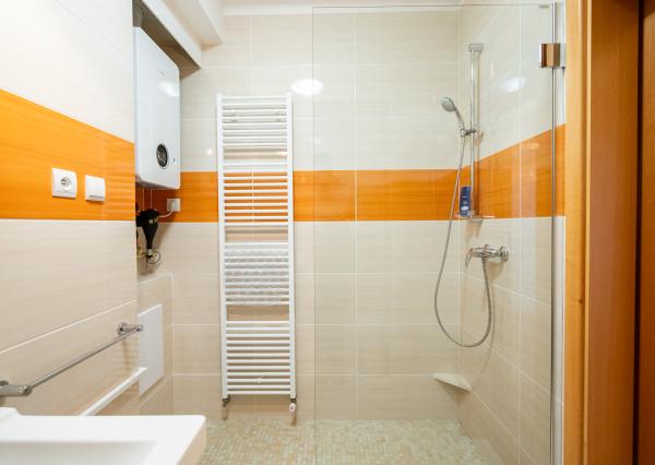 Prenájom, krásny 2-izbový byt v centre Piešťan, Kollárova ulica, 77 m2