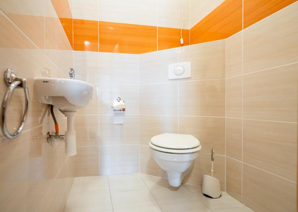 Prenájom, krásny 2-izbový byt v centre Piešťan, Kollárova ulica, 77 m2