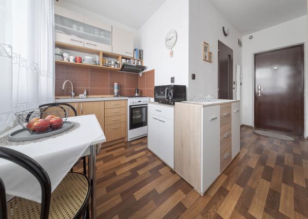 Priestranný 1i byt na predaj  • Ostravská ulica • Juh Železníky •