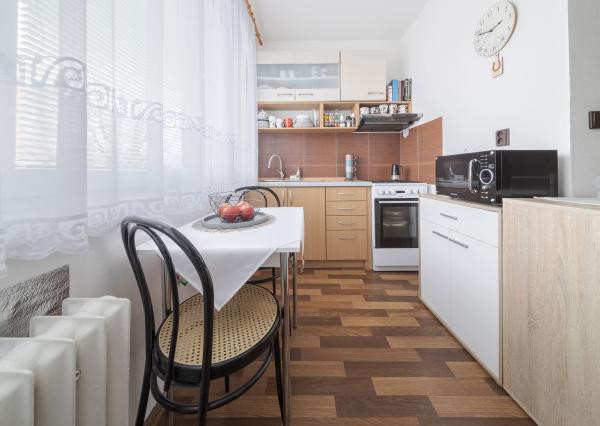 Priestranný 1i byt na predaj  • Ostravská ulica • Juh Železníky •