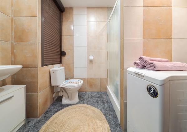 Priestranný 1i byt na predaj  • Ostravská ulica • Juh Železníky •