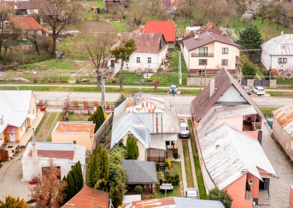 Predaj rodinného domu s pneuservisom – výborná investičná príležitosť