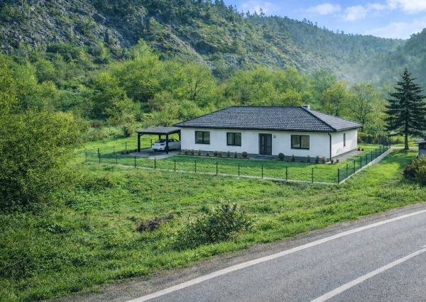 Predaj stavebného pozemku vo Višňovom, 826 m2