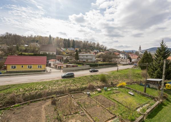 REZERVOVANÉ - Na predaj 2 - izbový byt po rekonštrukcii v obci Banská Belá