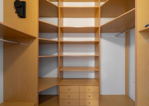 Tehlový 3 izbový byt 92 m2 po novej kompletnej rekonštrukcii s balkónom v centre mesta na ul. Palackého v Košiciach.