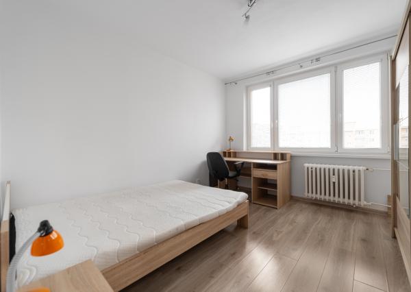 REZERVOVANÉ - 3 izbový byt po čiastočnej rekonštrukcii s loggiou v širšom centre mesta na ul. Tatranská v Košiciach.