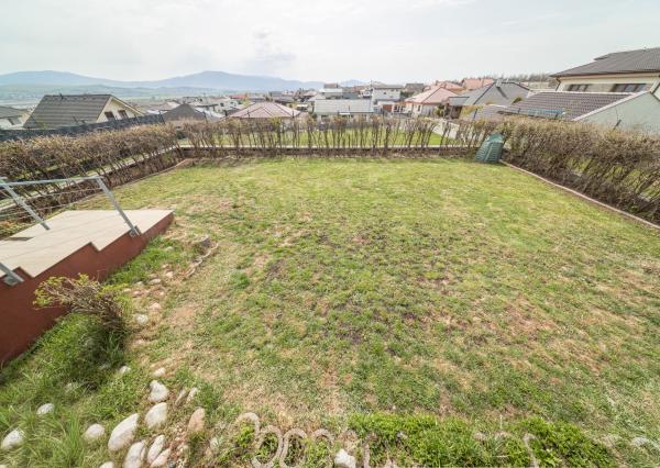 4-izbový rodinný dom, predaj, Tramínová ul., 643 m2, kolaudácia 2015, Košice - Krásna, Na Hore