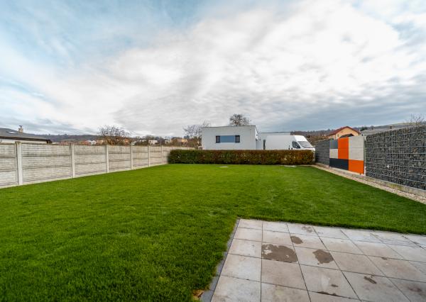 REZERVOVANÉ- Nadštandardný bungalov s pozemkom 660 m2 v obci Sady nad Torysou - Byster len 5km od mesta Košice