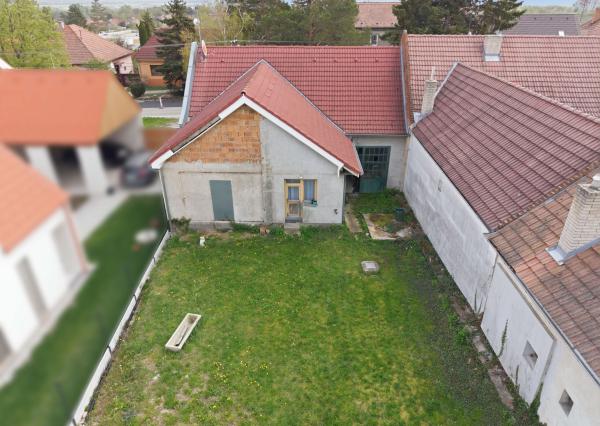 REZERVOVANÉ - PREDAJ: Dom za cenu pozemku v Modre – časti Kráľová